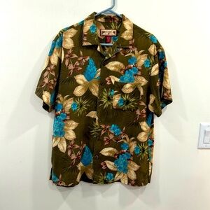 Caribbean Joe Hawaiian button down shirt. Size Medium 55% linen 45% viscose